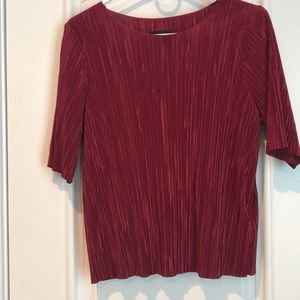 Red short sleeve top